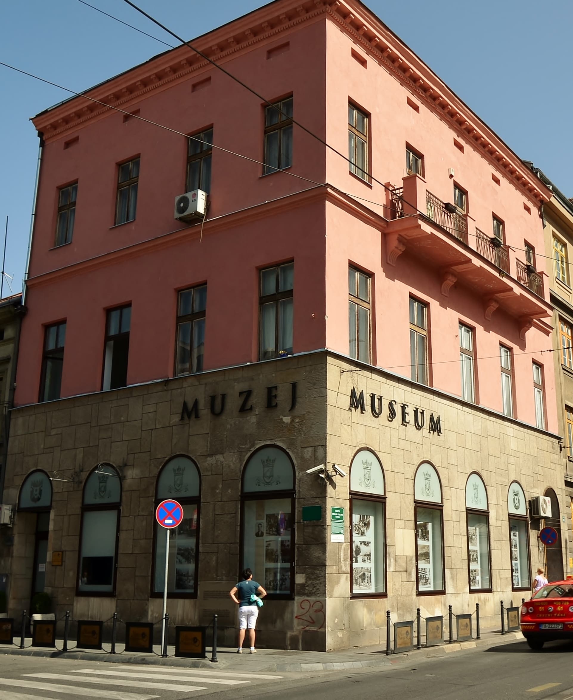 Latin Bridge & 1878–1918 Museum